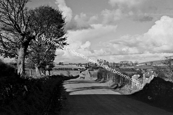 APPROACHING TOWN FROM SOUTH FROM CAHIR ROAD TELEPHOTO